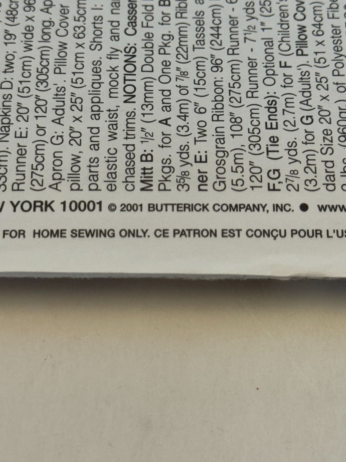 Butterick Sewing Pattern 4119 Family Christmas Apron Kids Adult Table Decor UC