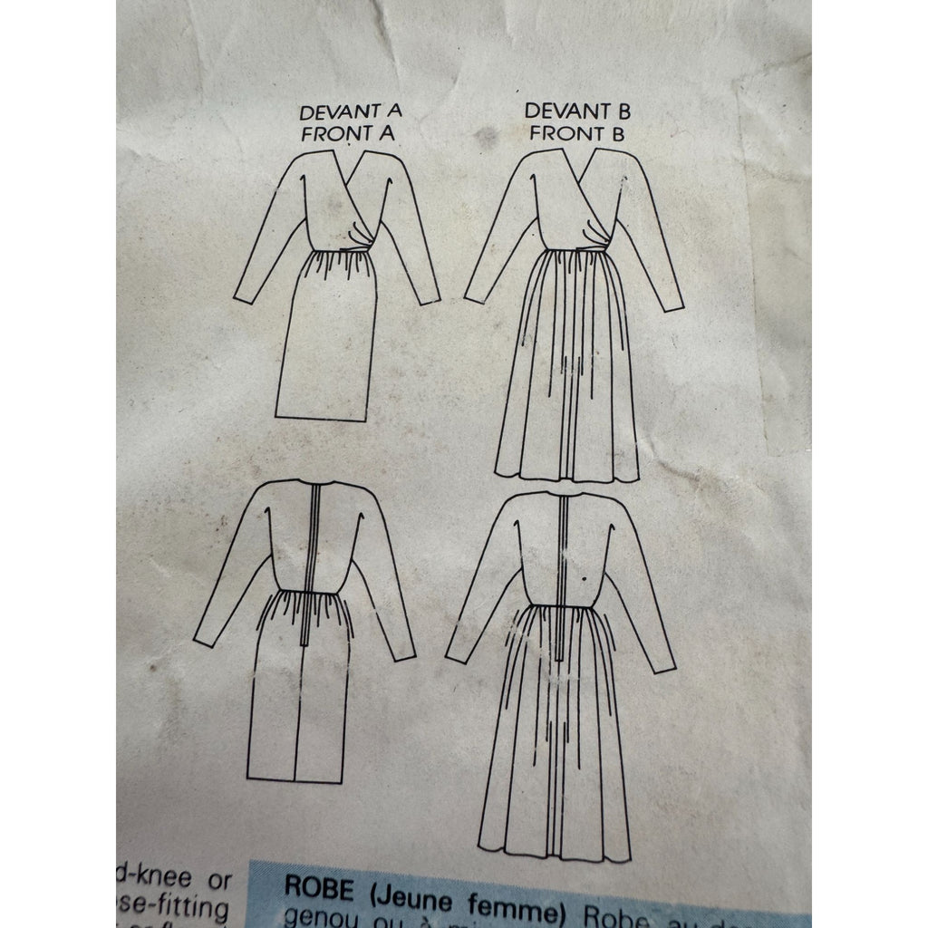 Vogue Sewing Pattern 9458 Dress Straight or Flared Pockets 1980s 8 10 12 Uncut