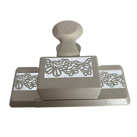 Martha Stewart Paper Punch Monarch Butterflies Trim Butterfly Deep Edge Double