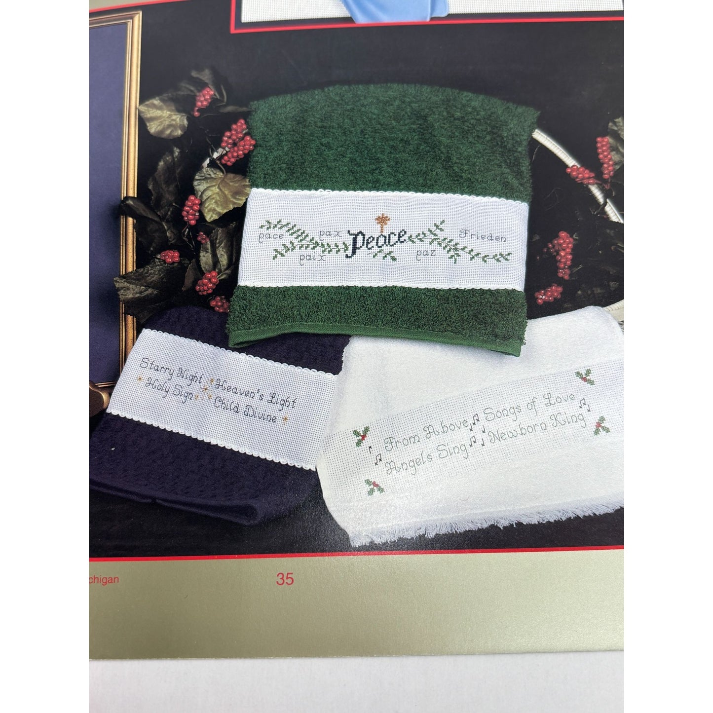 Gloria and Pat A Christmas Celebration Cross Stitch Pattern Book Nativity DMC