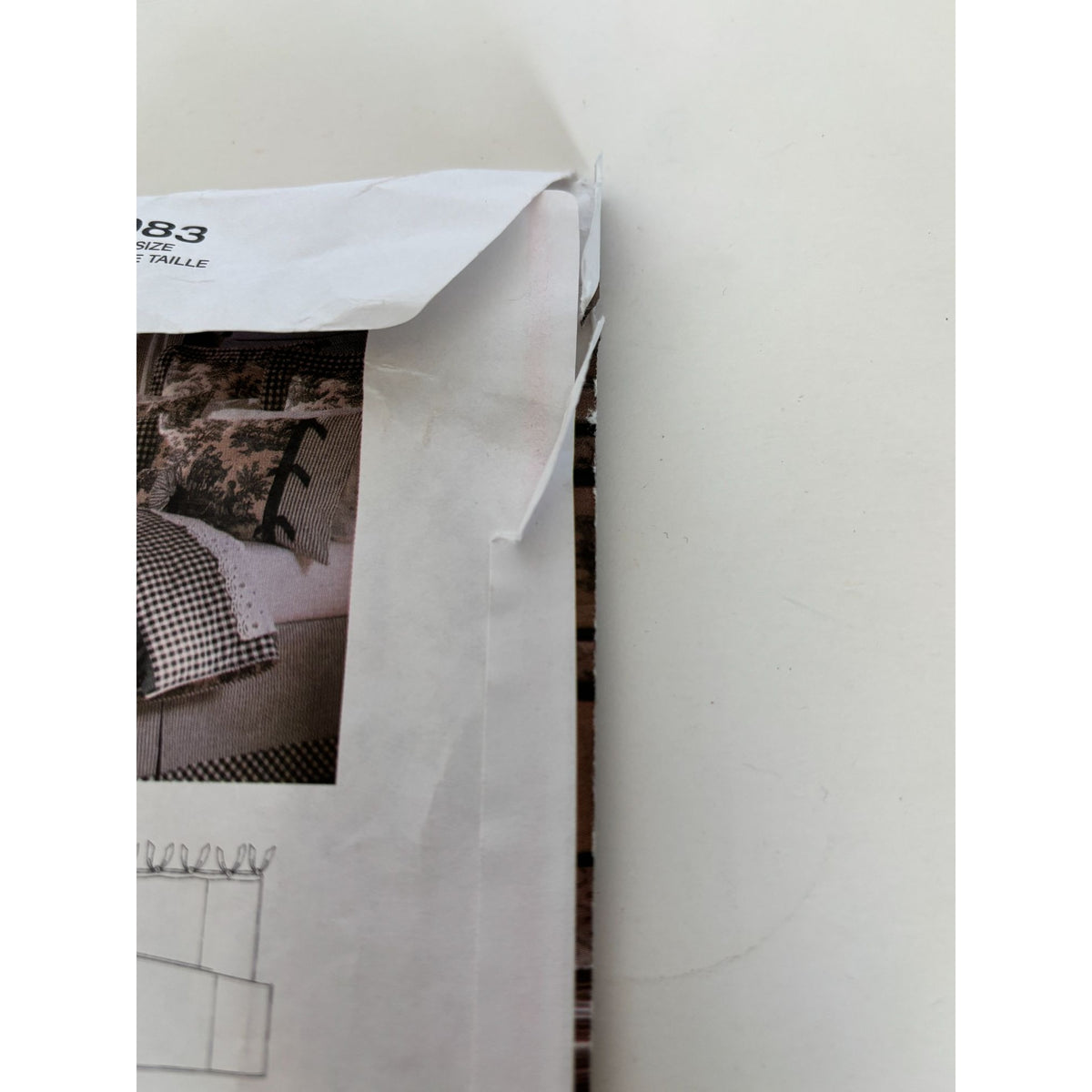 Vogue Sewing Pattern 2083 Waverly Toile Bedding Grandmillennial English Country Decor Bedroom