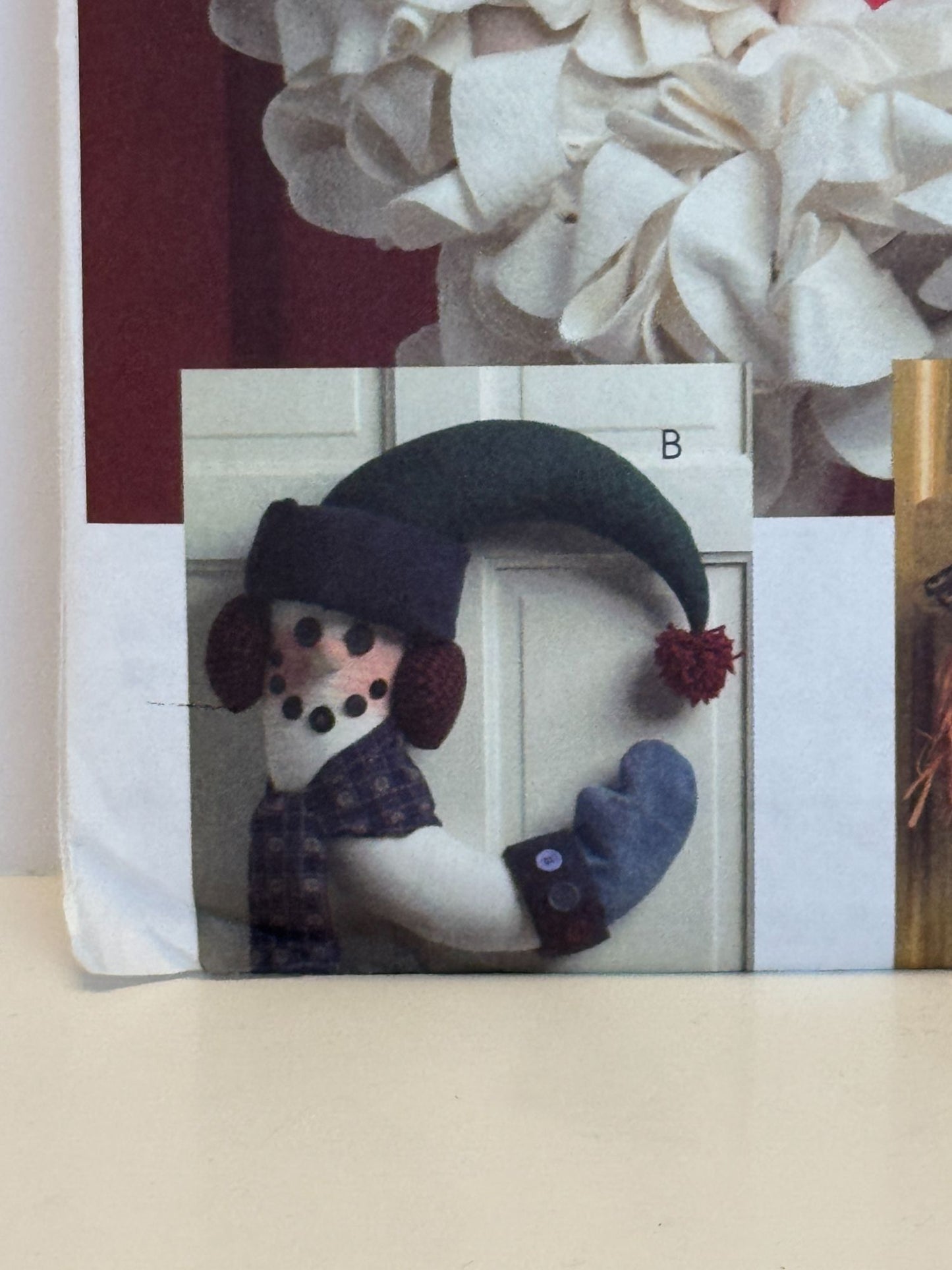 McCalls Sewing Pattern M5205 Christmas Santa Door Wreath Halloween Witch Moon UC