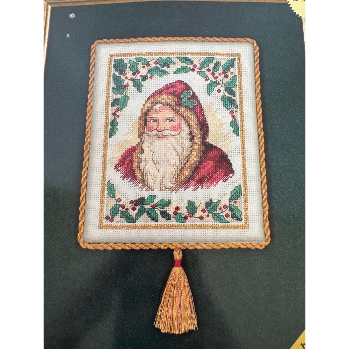Dimensions Counted Cross Stitch Kit Santa and Holly Gold Nuggets Christmas 8679