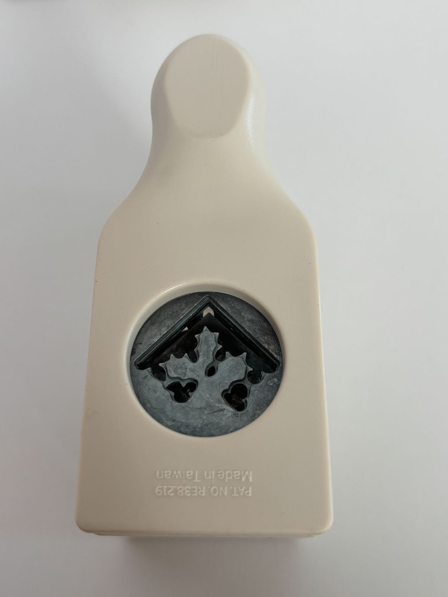 Martha Stewart Paper Punches Holly Leaves Christmas Card Making Corner Border