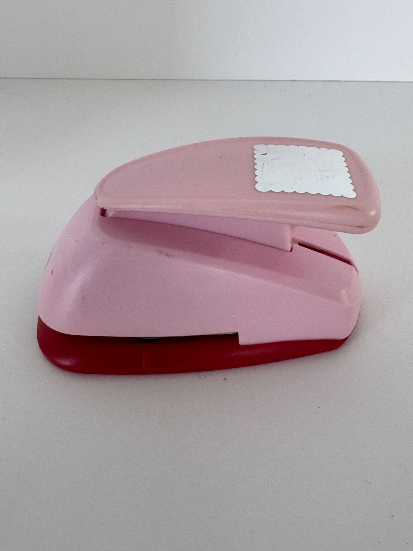 Marvy Uchida Craft Punch Pink Scalloped Square Scrapbooking Card Making 1.75 in