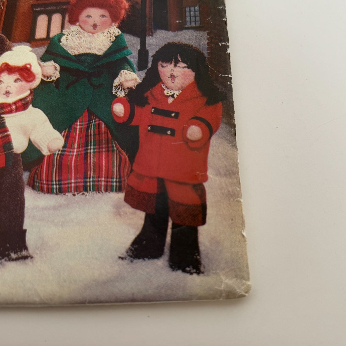 Vogue Sewing Pattern 7878 Christmas Carolers Doll Home Decor By Linda Carr Uncut