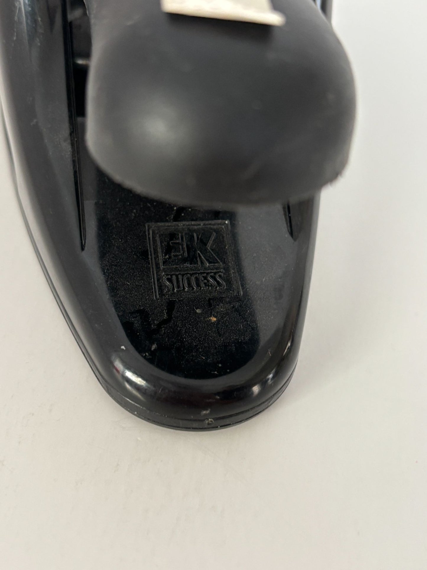 Stampin Up Paper Shapers Gift Tag Craft Punch Whale Tail Price Tag Tea Bag Works