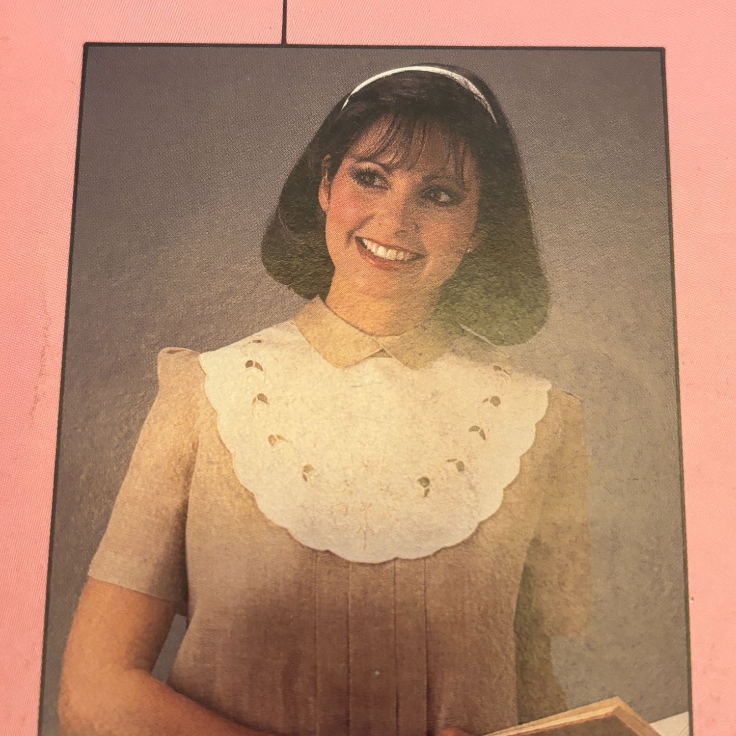 Leisure Arts Sewing Pattern 1058 Detachable Heirloom Collars Recycle Upcycle Sew