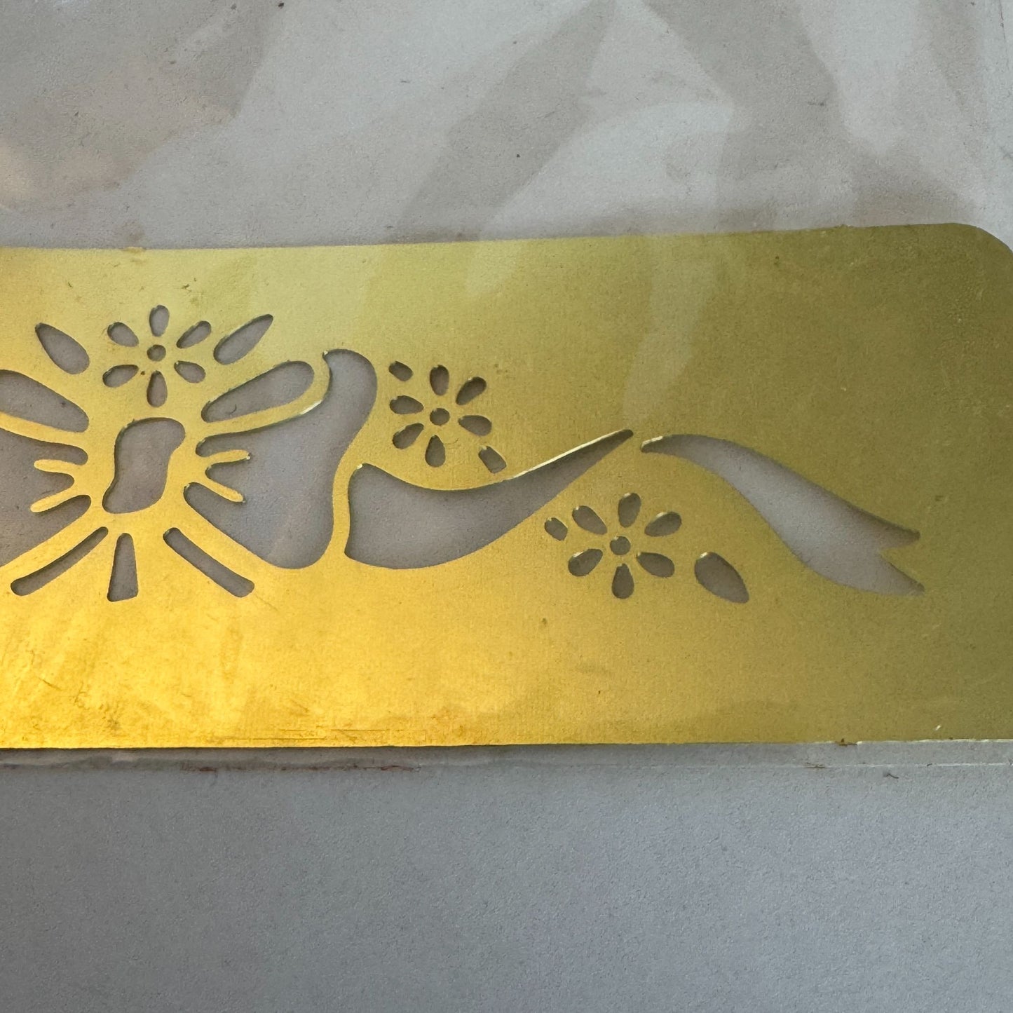 Heritage Handcrafts Embossing Brass Stencil Gift Bow Border Ribbon Paper Craft