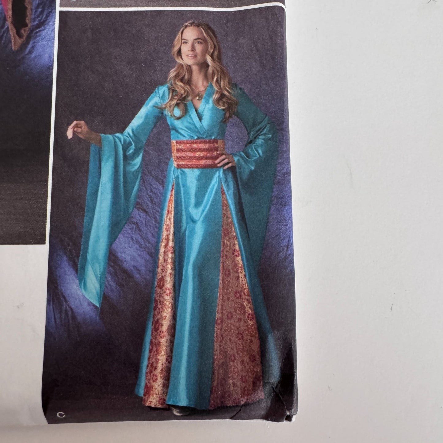 Simplicity Sewing Pattern 1487 Medieval Costume Dress Wide Sleeves Fantasy 14-22 Renaissance Cosplay Uncut