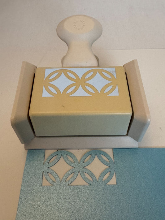 Martha Stewart Deep Edge Punch Geometric Medallion Paper Craft Card Making Art