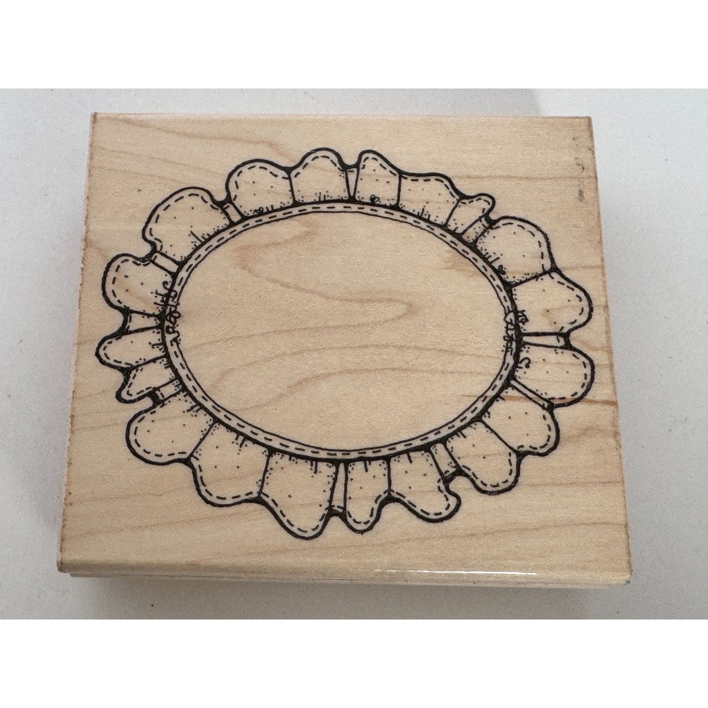 JRL Design Rubber Stamp Oval Lace Frame Scalloped Edge Sewing Hoop Card Making