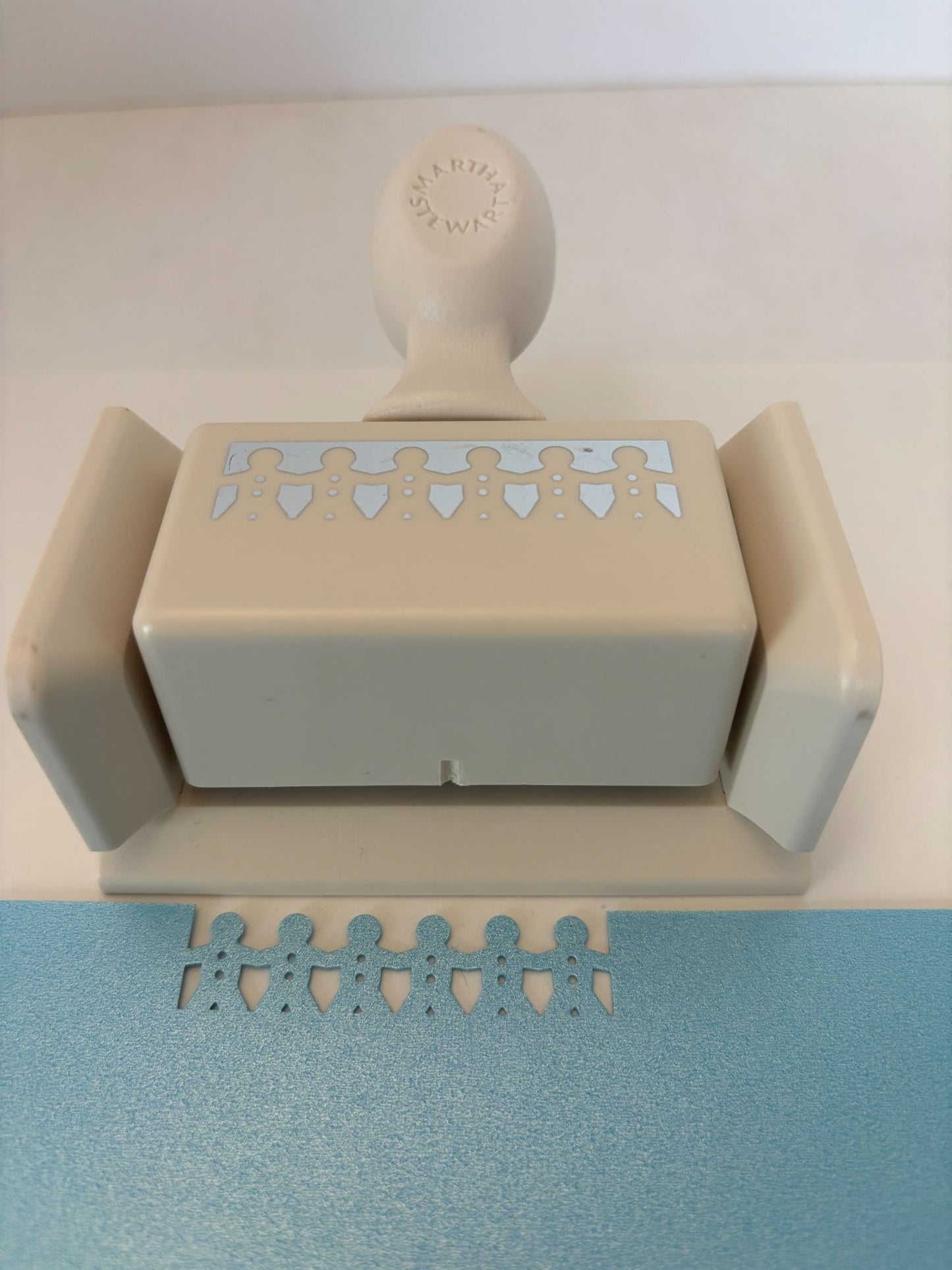 Martha Stewart Paper Punch Edge Gingerbread Men Man Border Christmas Card Making