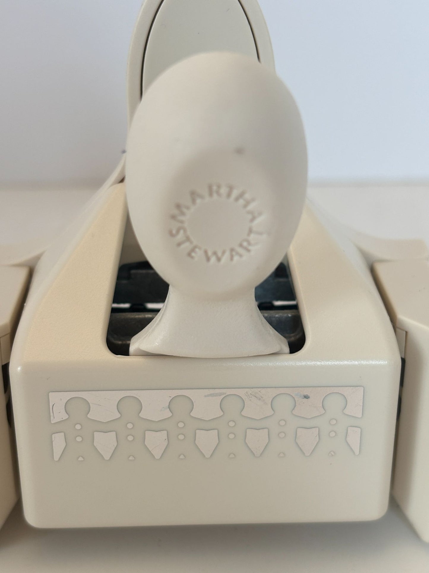 Martha Stewart Paper Punch Edge Gingerbread Men Man Border Christmas Card Making