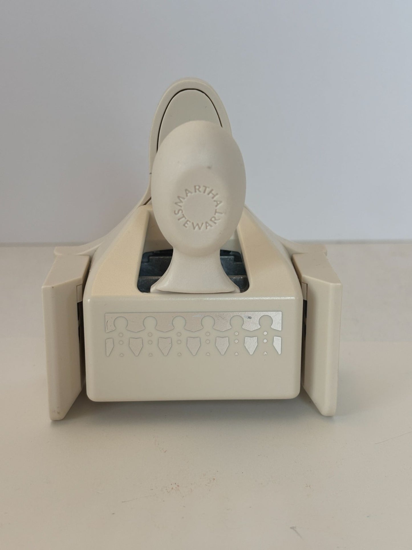 Martha Stewart Paper Punch Edge Gingerbread Men Man Border Christmas Card Making