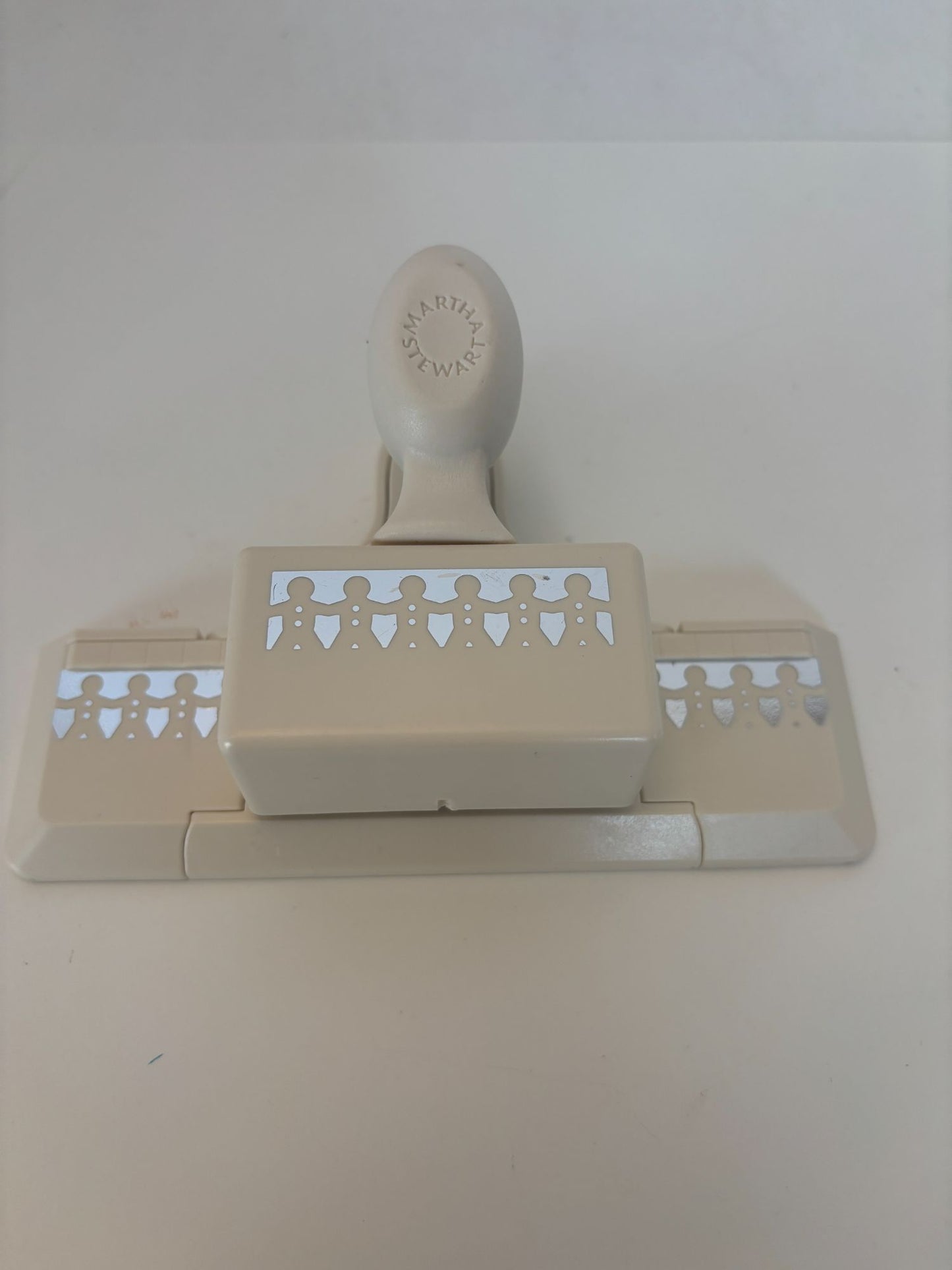 Martha Stewart Paper Punch Edge Gingerbread Men Man Border Christmas Card Making