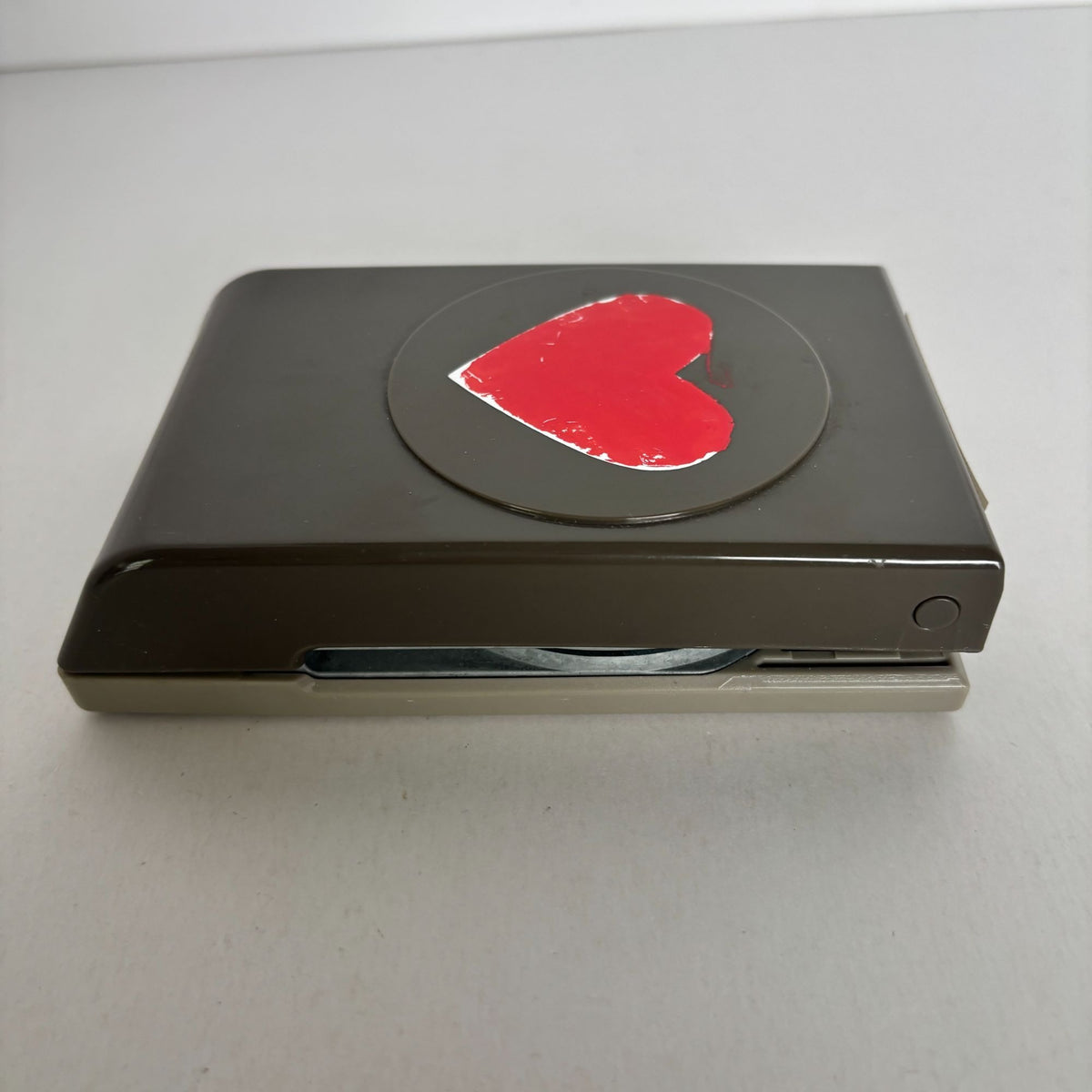 Stampin Up Paper Punch Heart Shape Romantic Valentine Card Making Junk Journals Craft Scrapbooking