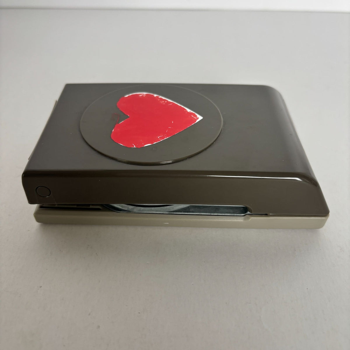 Stampin Up Paper Punch Heart Shape Romantic Valentine Card Making Junk Journals Craft Scrapbooking