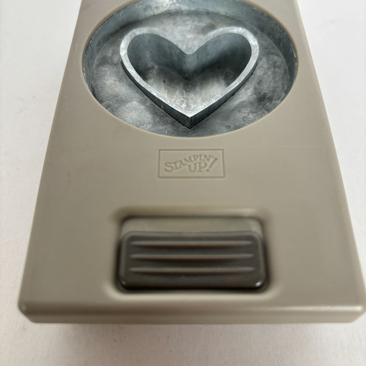 Stampin Up Paper Punch Heart Shape Romantic Valentine Card Making Junk Journals Craft Scrapbooking