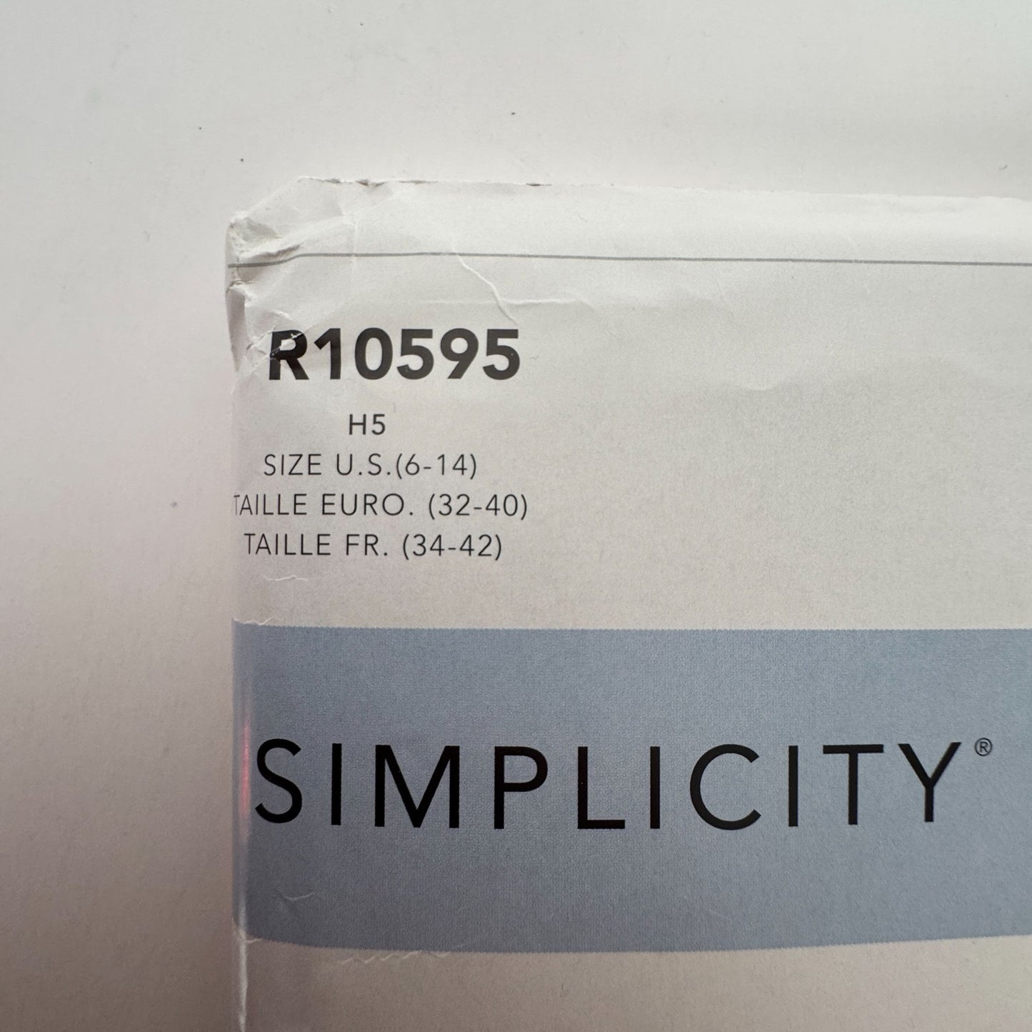 Simplicity Sewing Pattern R10595 Midi or Maxi Dress Released Pleats 6-14 Uncut