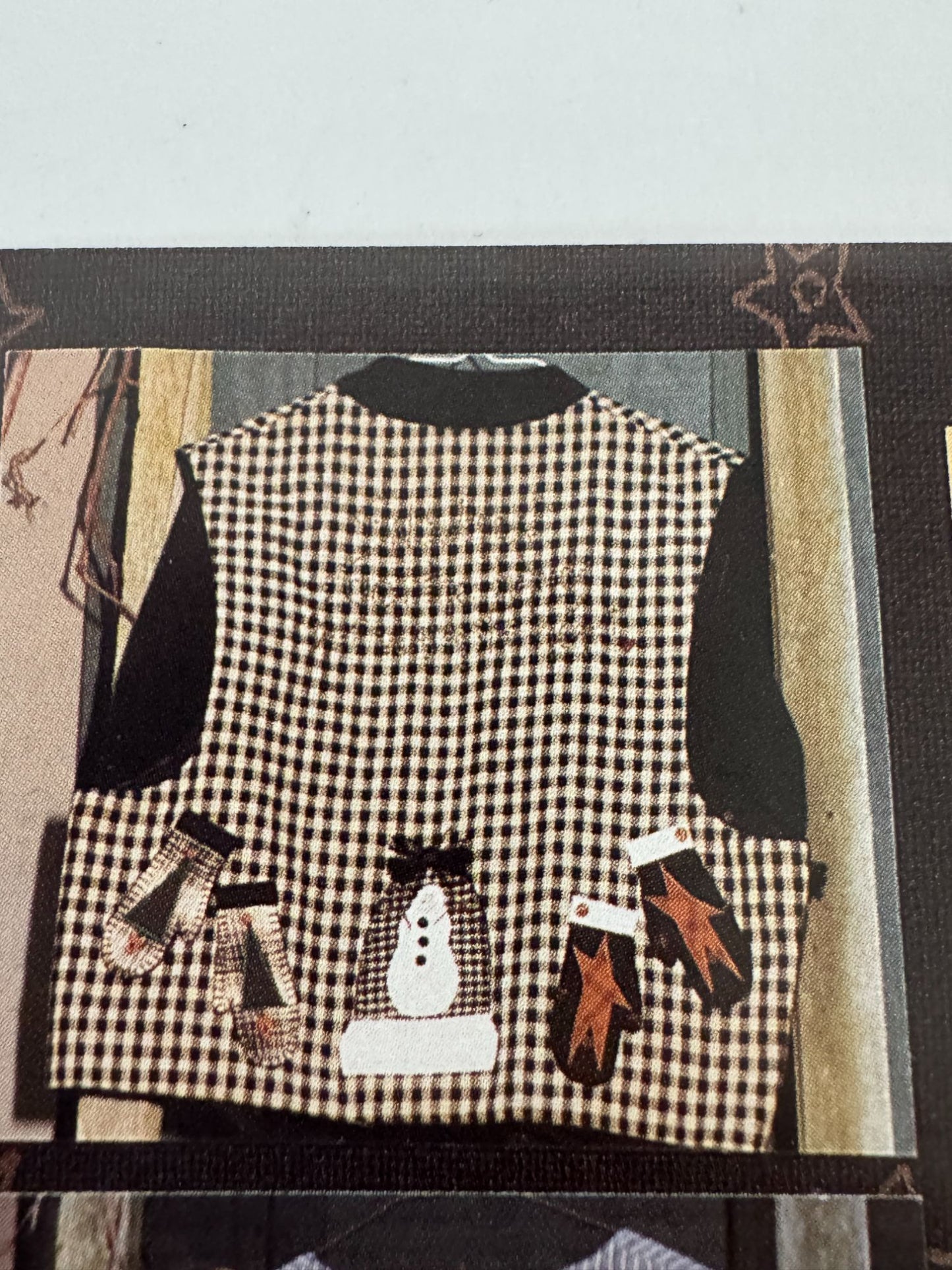 The Sincere Heart Sewing Pattern 955 Quilted Season Vest Applique Halloween Cat
