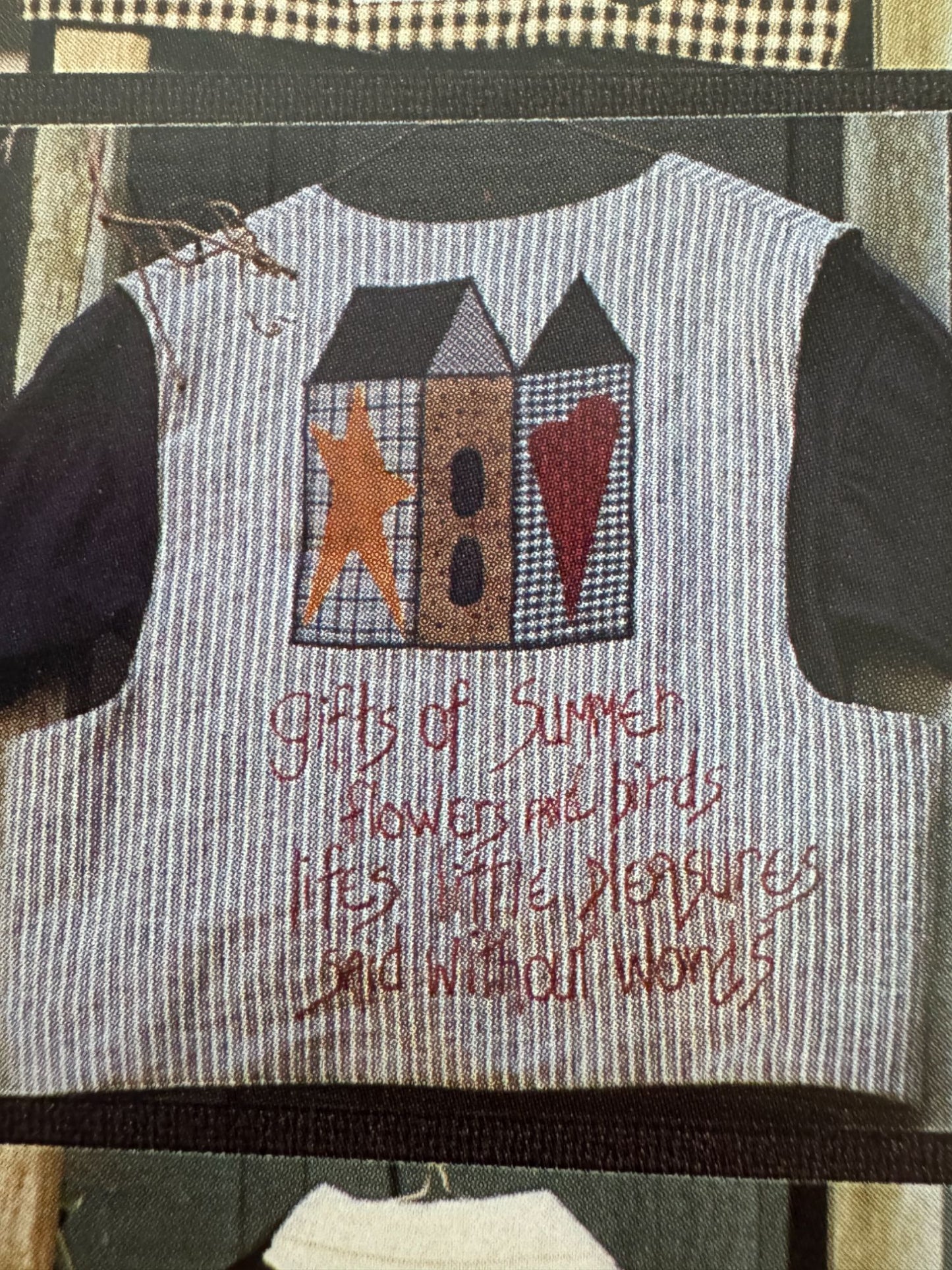 The Sincere Heart Sewing Pattern 955 Quilted Season Vest Applique Halloween Cat