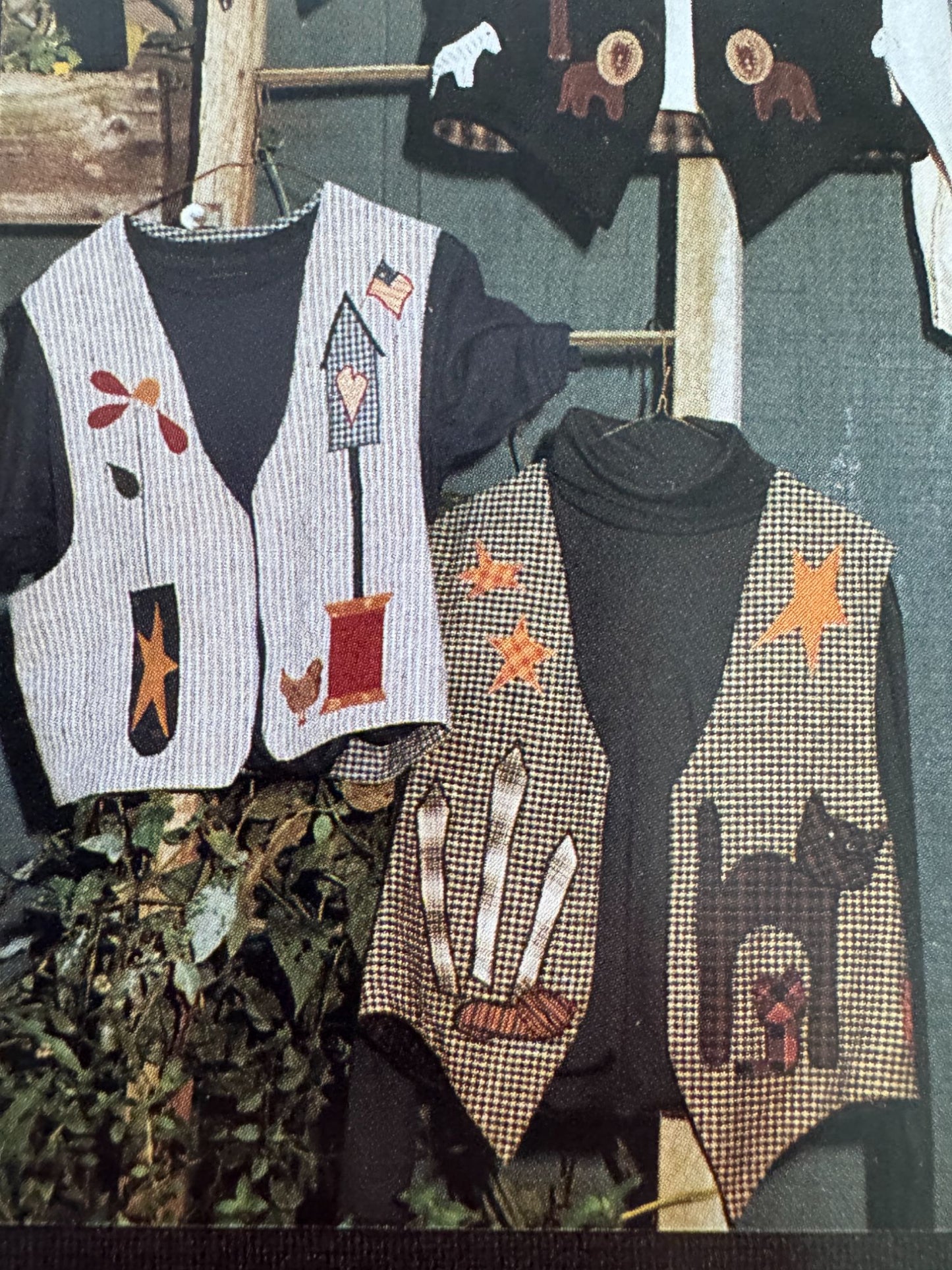 The Sincere Heart Sewing Pattern 955 Quilted Season Vest Applique Halloween Cat