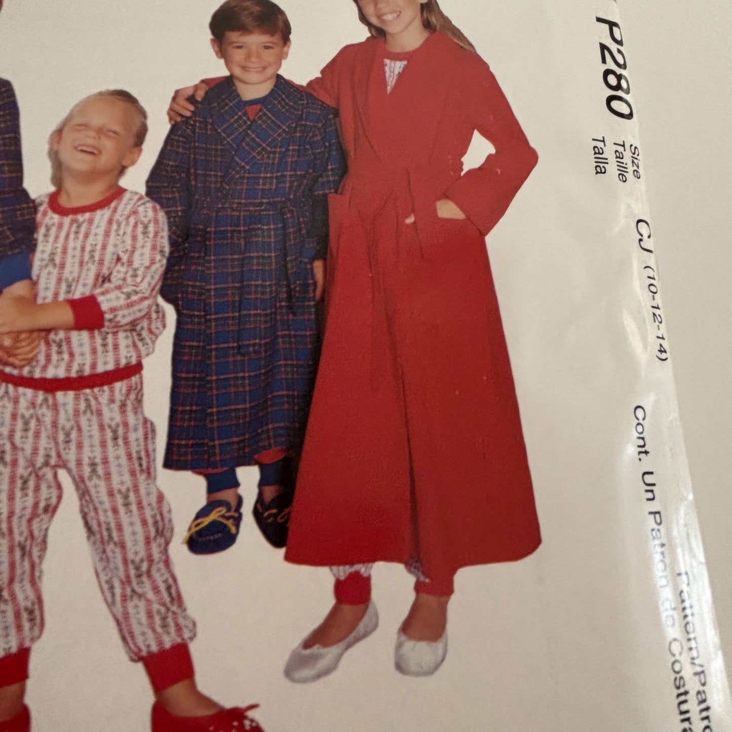 McCalls Sewing Pattern P280 Pajamas Top Pants Robe Kids 10-14 Lanz of Salzburg