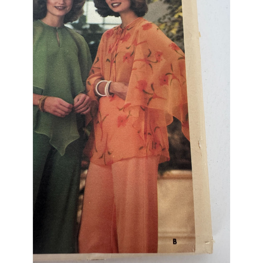 Butterick Sewing Pattern 5341 Blouse Top Capelet Layers Medium 1970s Vintage UC