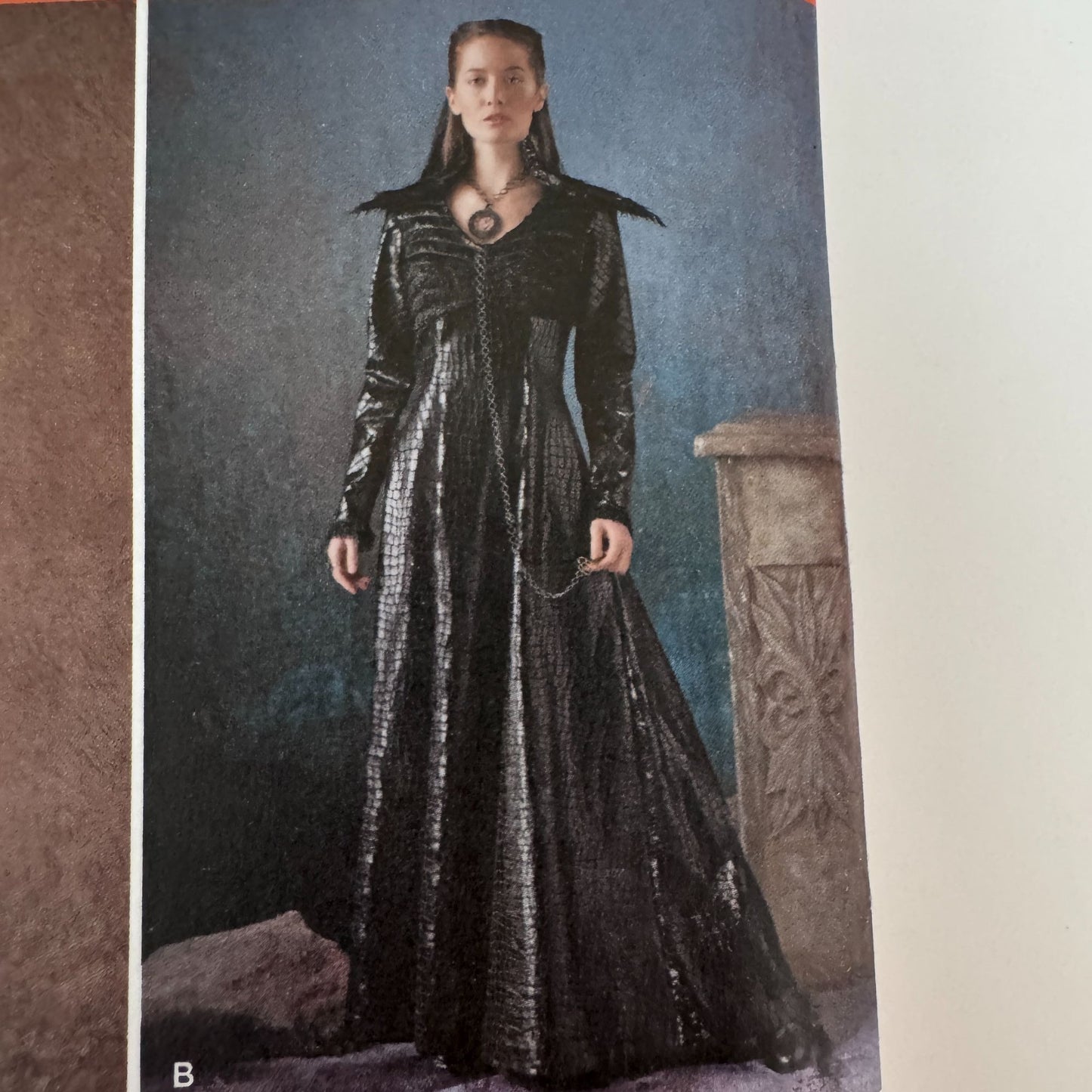 Simplicity Sewing Pattern 1137 Costume Dress Medieval Gothic Dark Romance 14-22 Uncut Fantasy Cosplay
