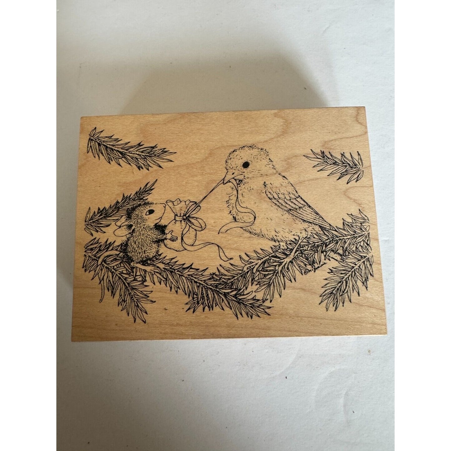 Stampa Rosa Rubber Stamp House Mouse Bird Opening Package from Mouse Gift Ribbon