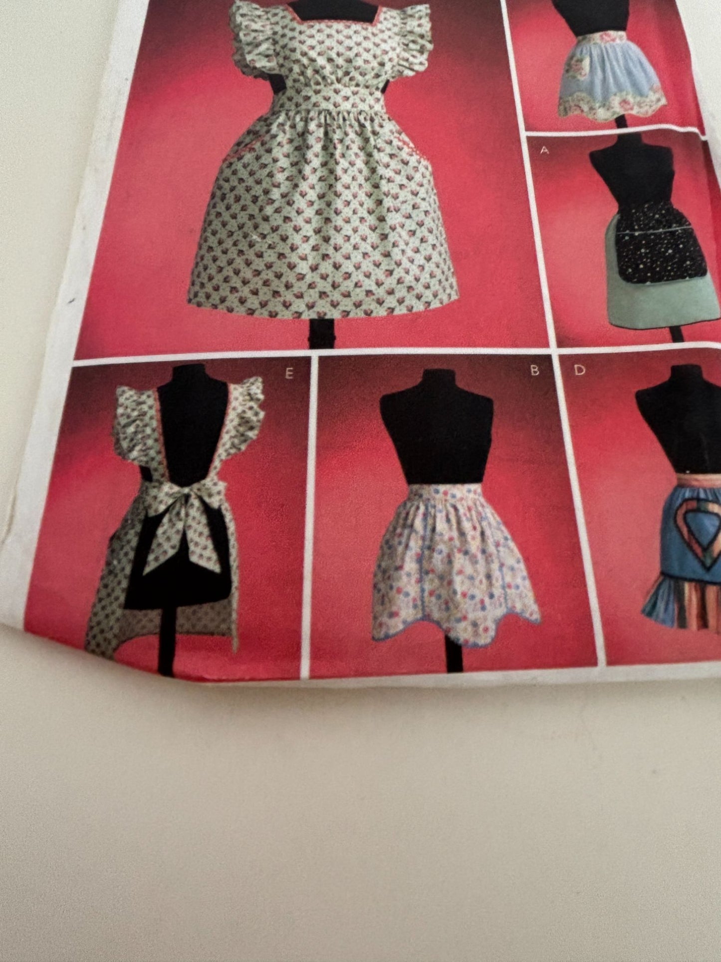 Butterick Sewing Pattern B4087 Apron Ruffled 1950s Vintage Style Easy S-XL 8-22