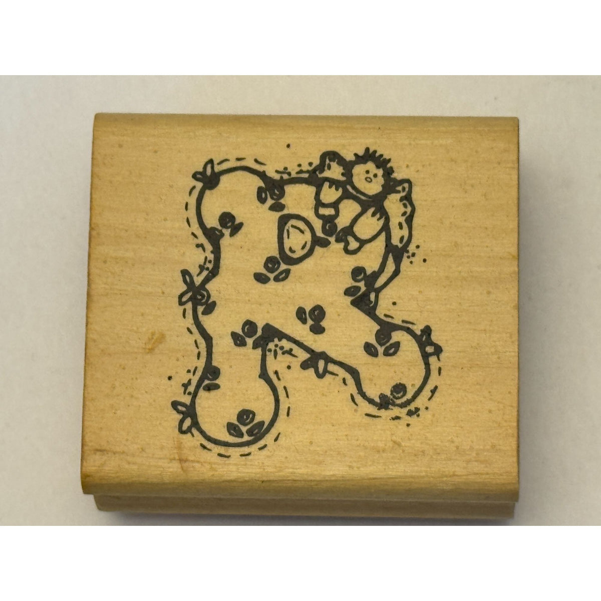 Hooks Lines and Inkers Rubber Stamp Alphabet Letter R Angel Country Card Making
