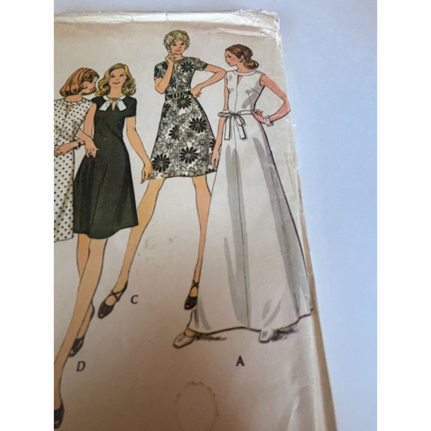 McCalls Sewing Pattern 3609 Womens Dress Back Zipper 18 1/2 Vintage 1970s Uncut
