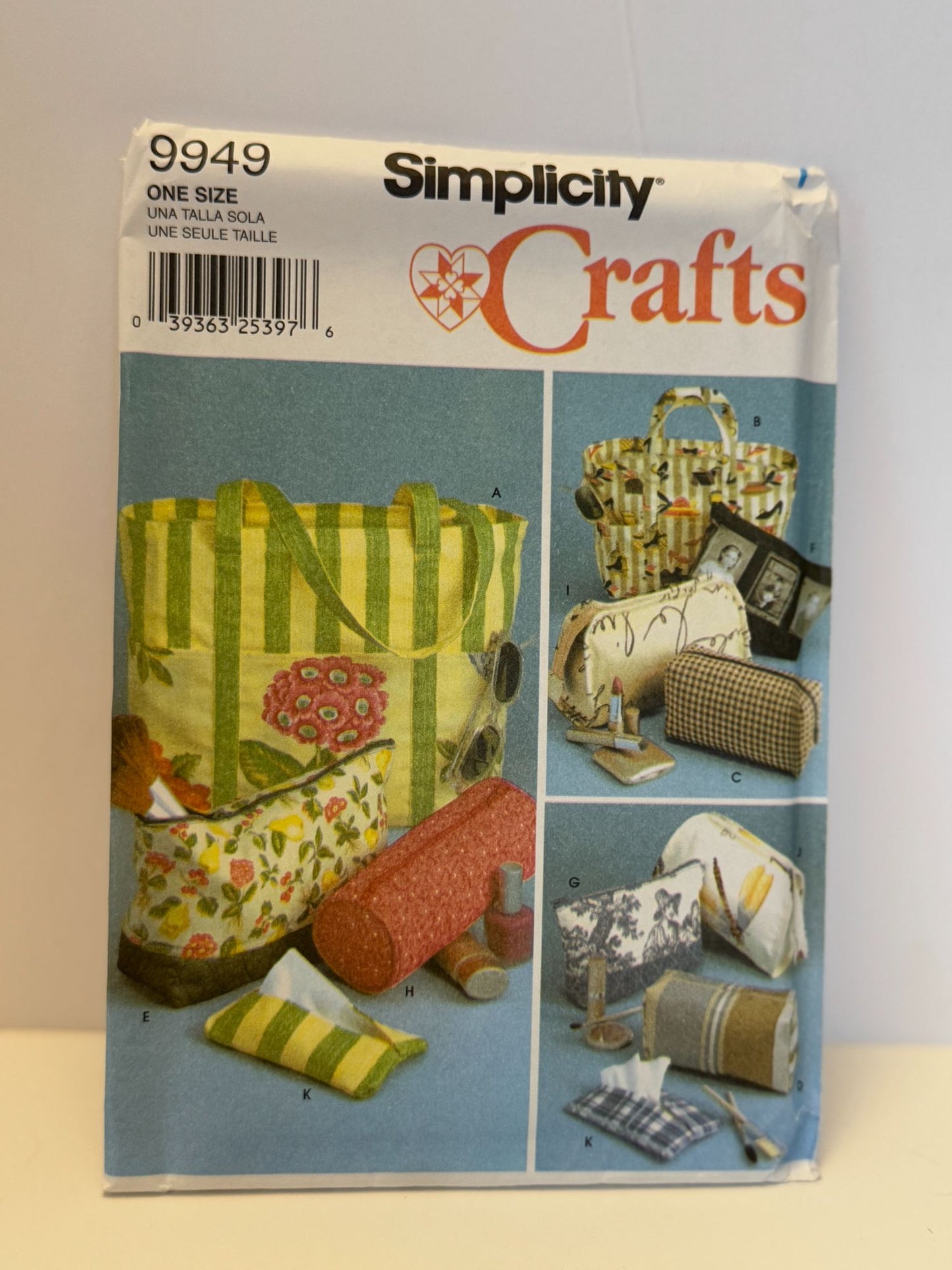 Simplicity Sewing Pattern 9949 Crafts Tote Bag Cosmetic Bags Travel Vacation UC