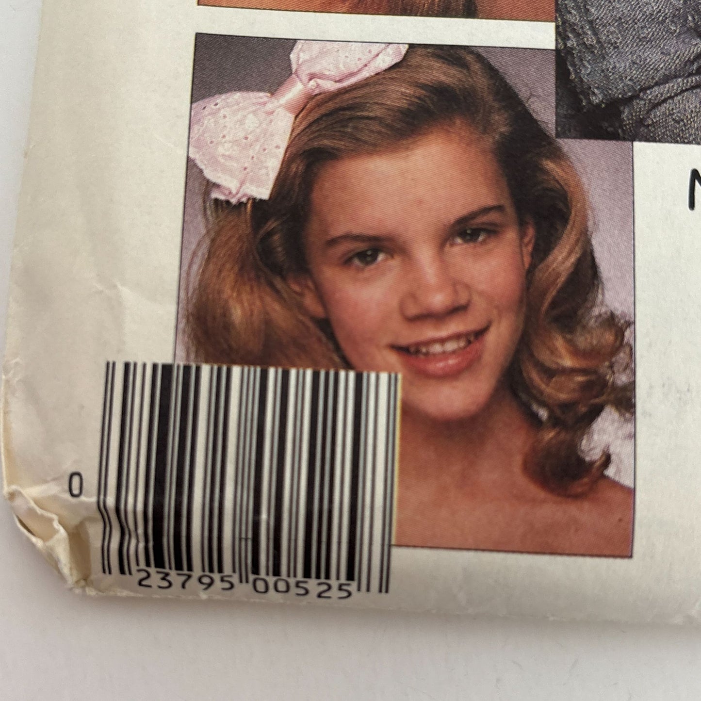 McCalls Sewing Pattern 3205 Hair Bow Collars for Ladies Children Accessory 1980s