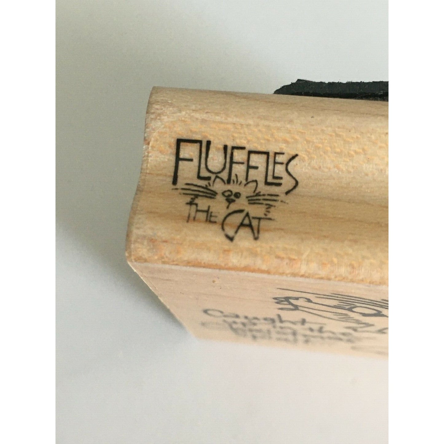 Stampendous Rubber Stamp Fluffles in Lights Cat Caught in Christmas Spirit F144