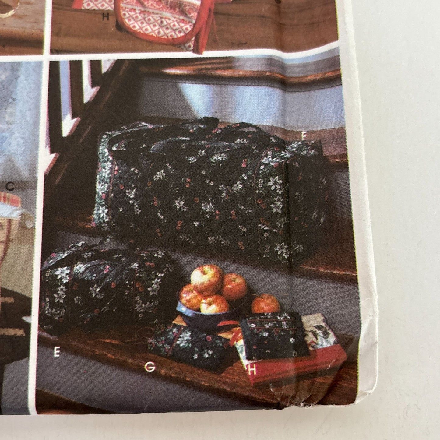 Simplicity Sewing Pattern 5535 Quilted Bags Eyeglass Case Change Purse Tote UC