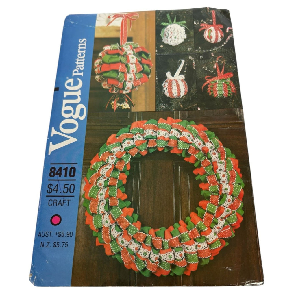 Vogue Craft Pattern 8410 No Sew Ribbon Trimmed Christmas Ornaments Wreath Uncut