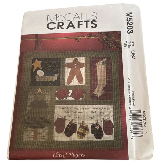 McCalls Quilting Pattern M5203 Christmas Wallhanging Quilt Gingerbread Man Uncut