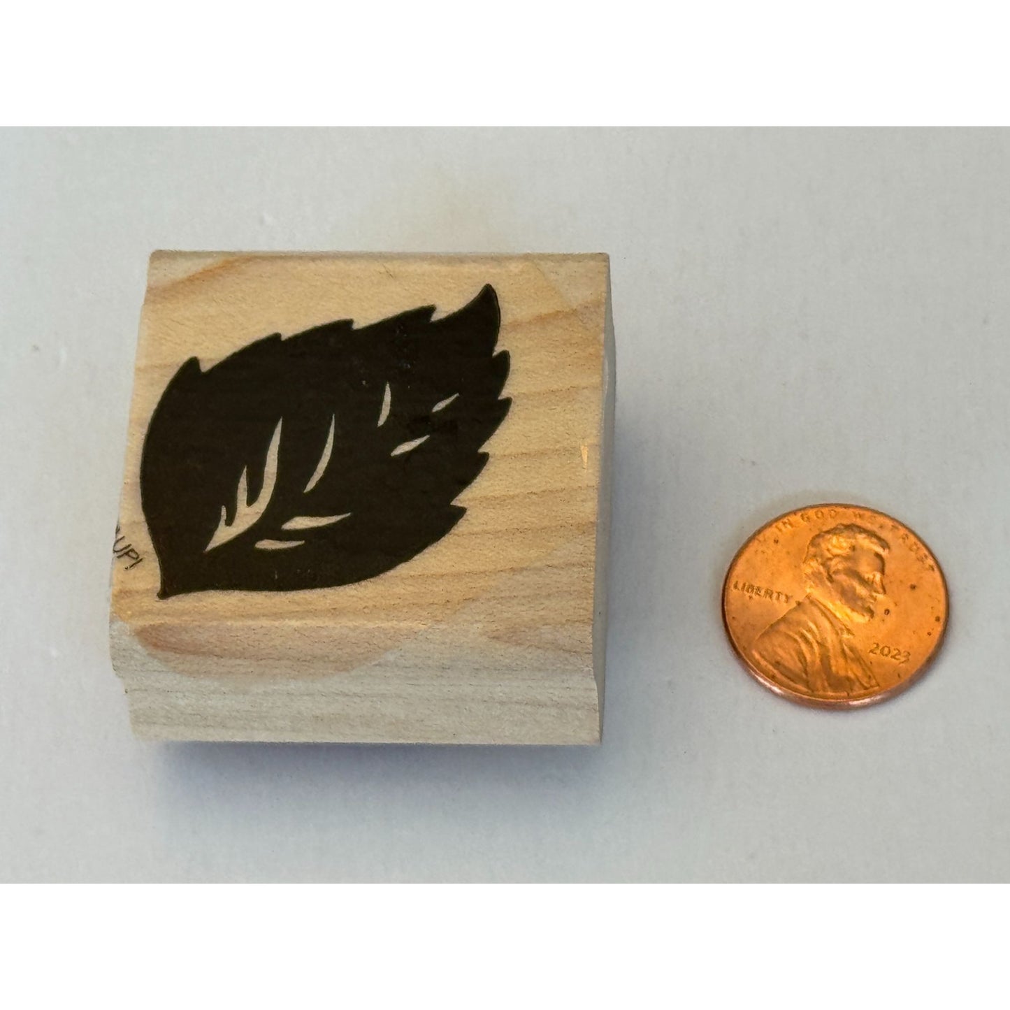 Stampin Up Rubber Stamp Leaf Shape Outdoors Nature Fall Cardmaking Wood Mounted