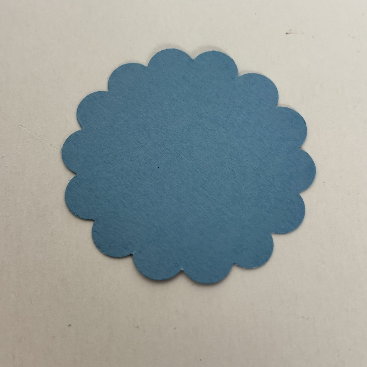 EK Success Slim Paper Punch Scallop Circle Shape Cards Scrapbooks Tags 2.25 Inch
