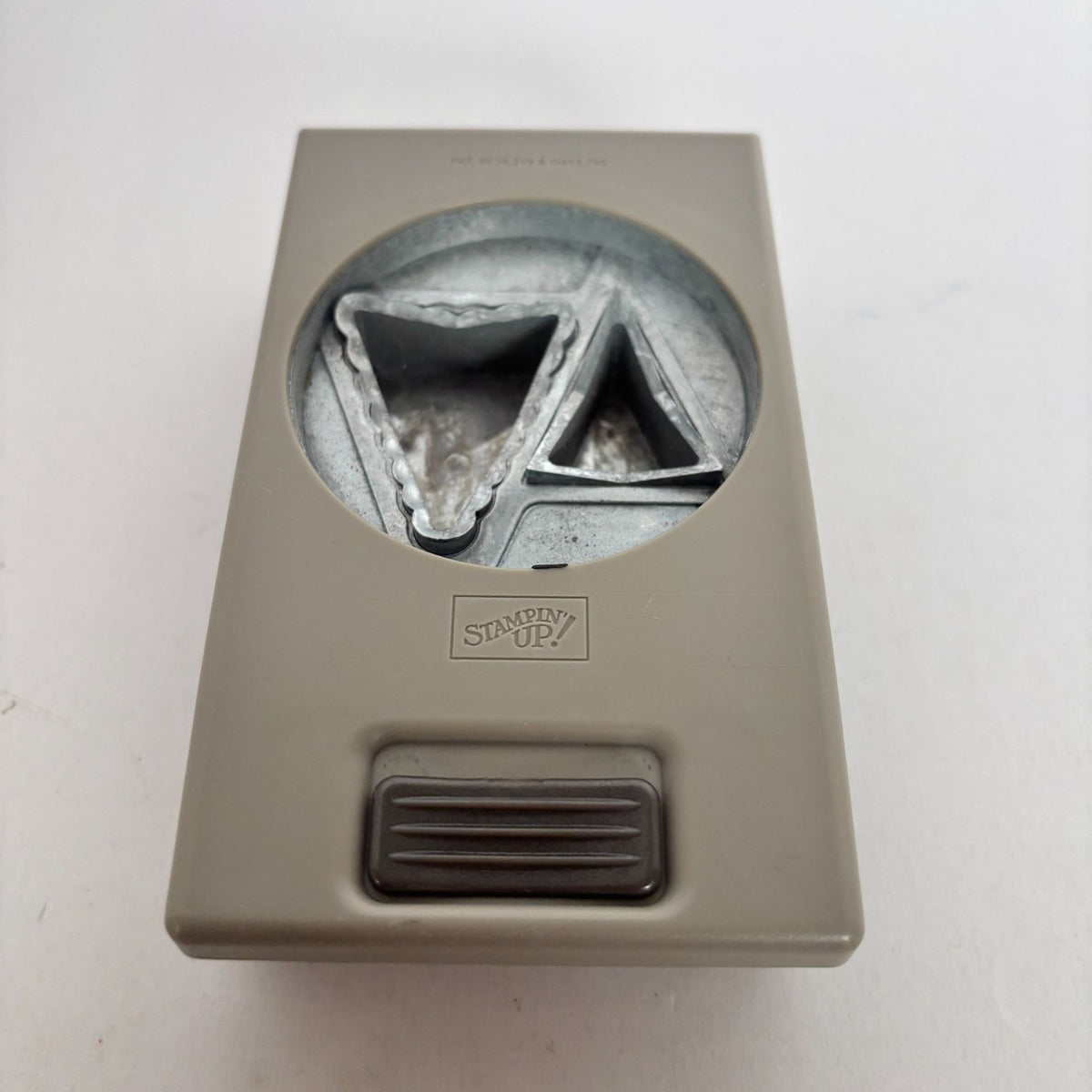 Stampin Up Paper Punch Petite Pennants Builder Triangle Scalloped Straight Edge Shape Cardmaking Scrapbooking