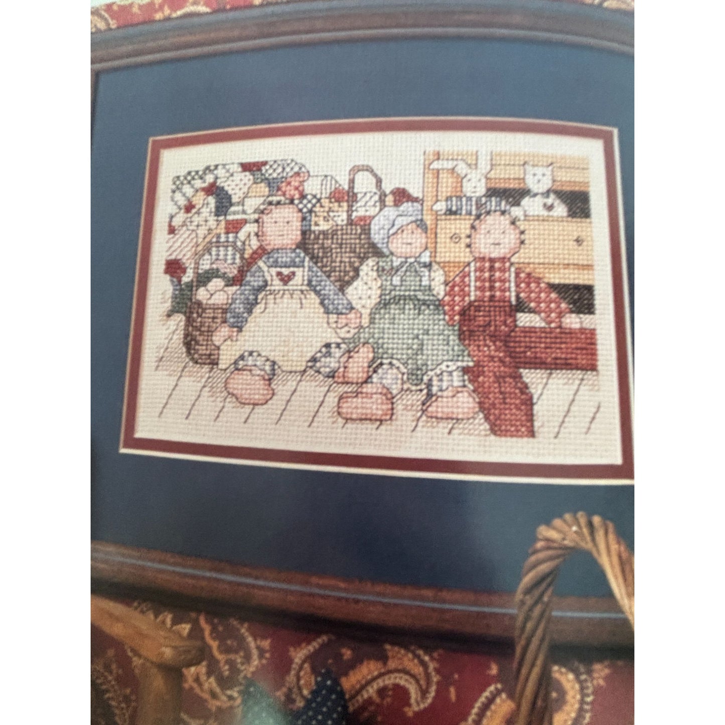 Leisure Arts February 1990 Magazine Cross Stitch The Stitcher Seamstress Craft