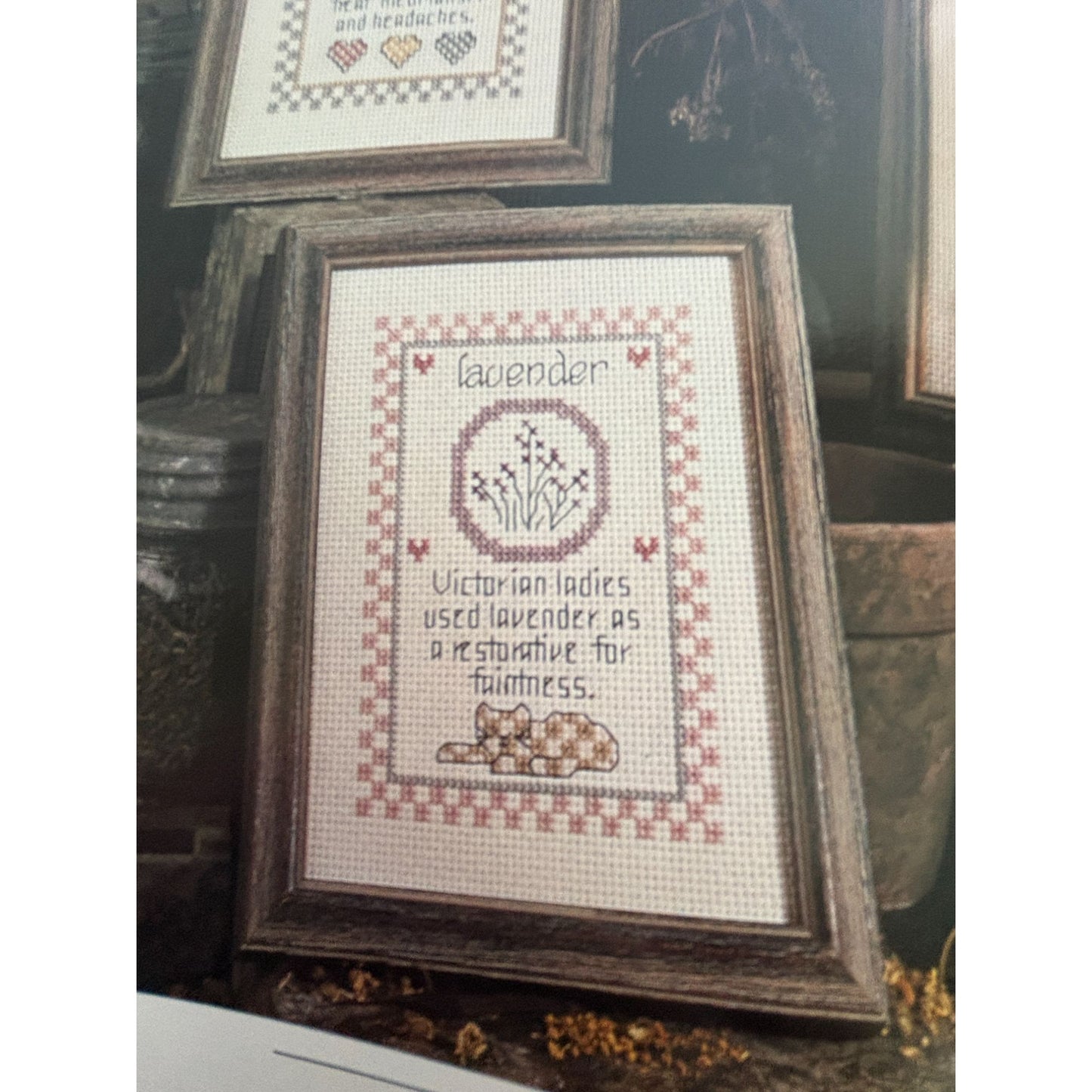 Leisure Arts February 1990 Magazine Cross Stitch The Stitcher Seamstress Craft