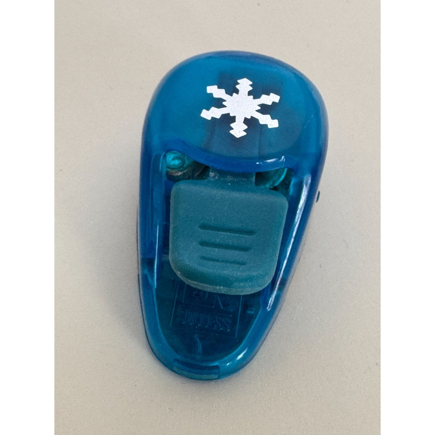 EK Success Paper Punch Snowflake Winter Holidays Christmas Craft Small 5/8 inch