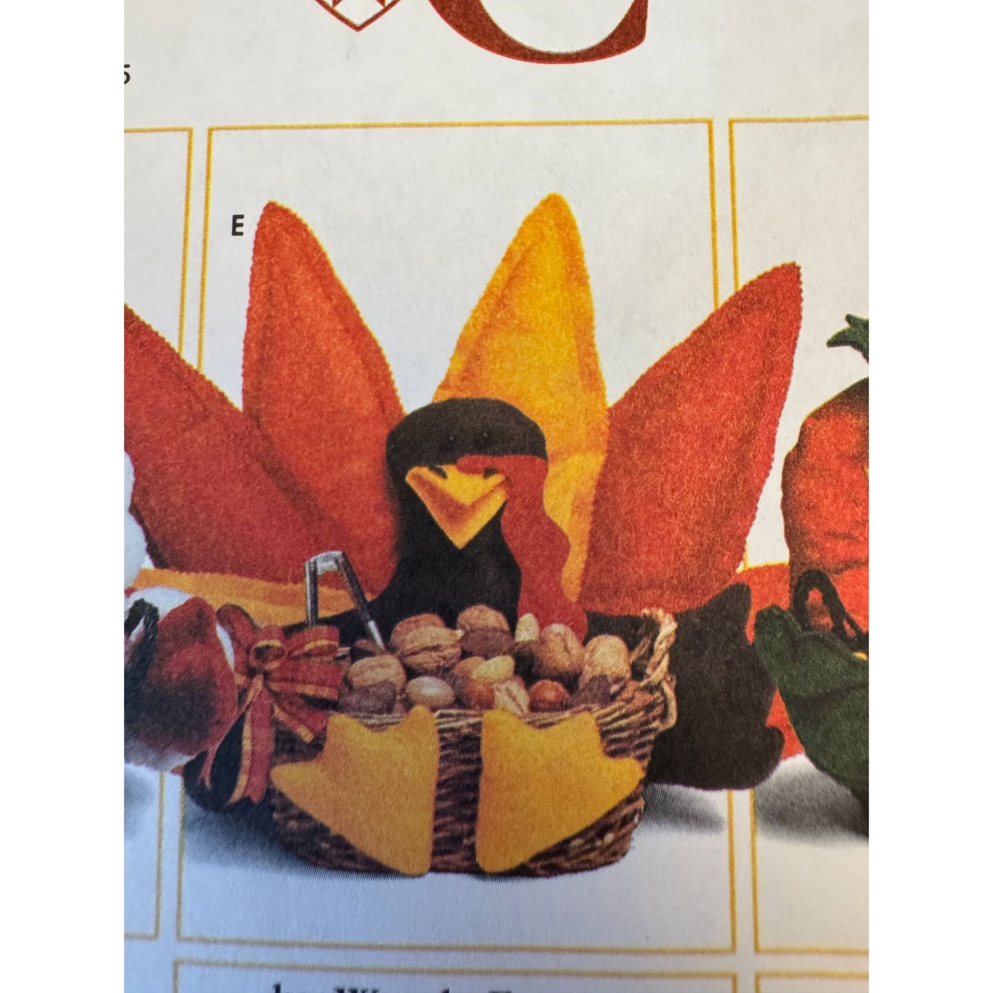 Simplicity Crafts Sewing Pattern 7039 Holiday Basket Gifts Halloween Candy Easter Uncut Santa