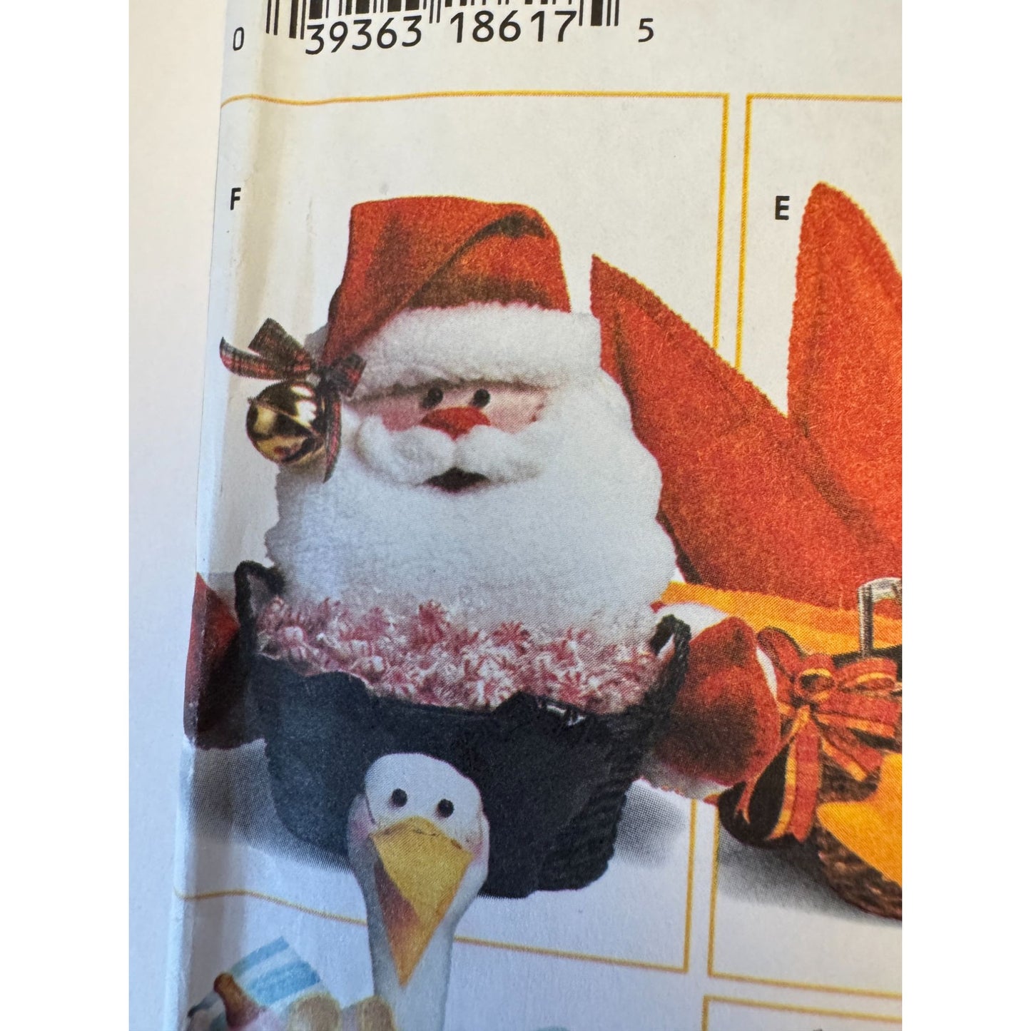 Simplicity Crafts Sewing Pattern 7039 Holiday Basket Gifts Halloween Candy Easter Uncut Santa