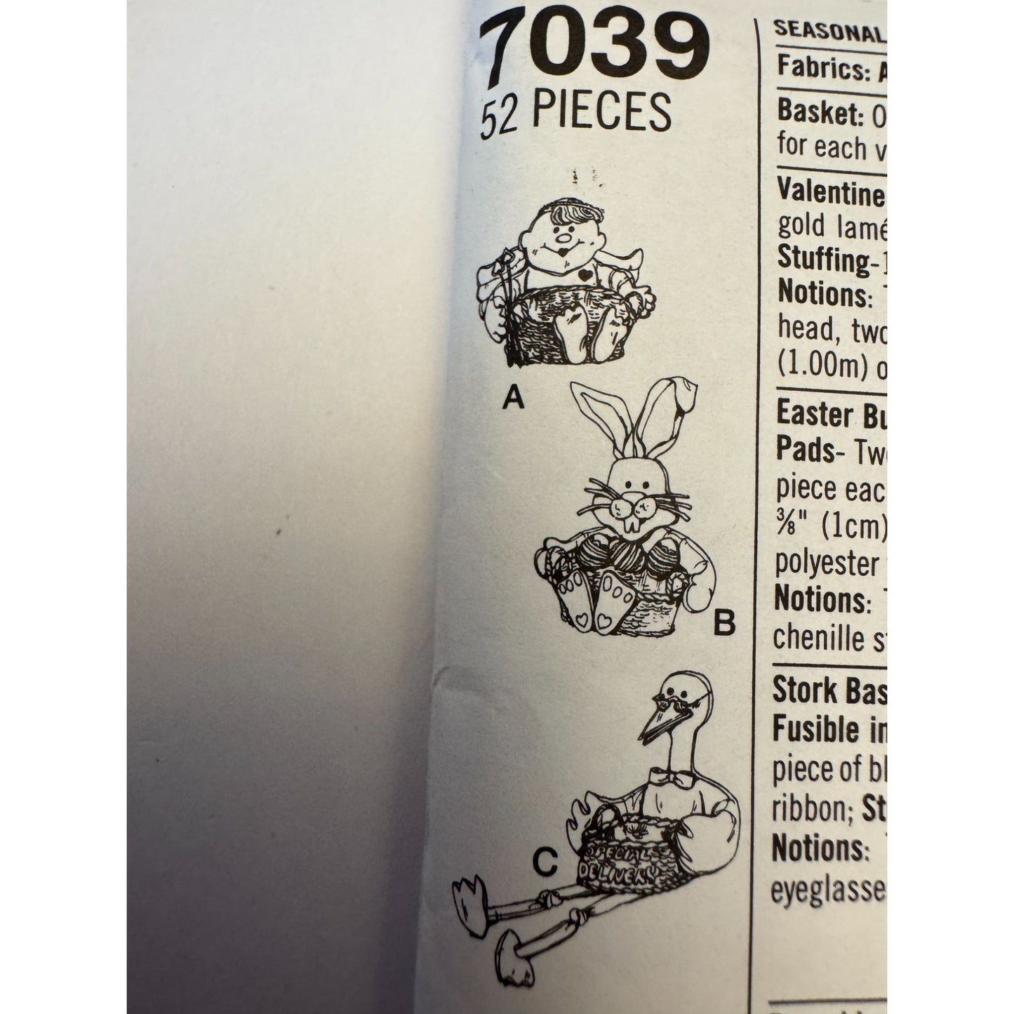 Simplicity Crafts Sewing Pattern 7039 Holiday Basket Gifts Halloween Candy Easter Uncut Santa