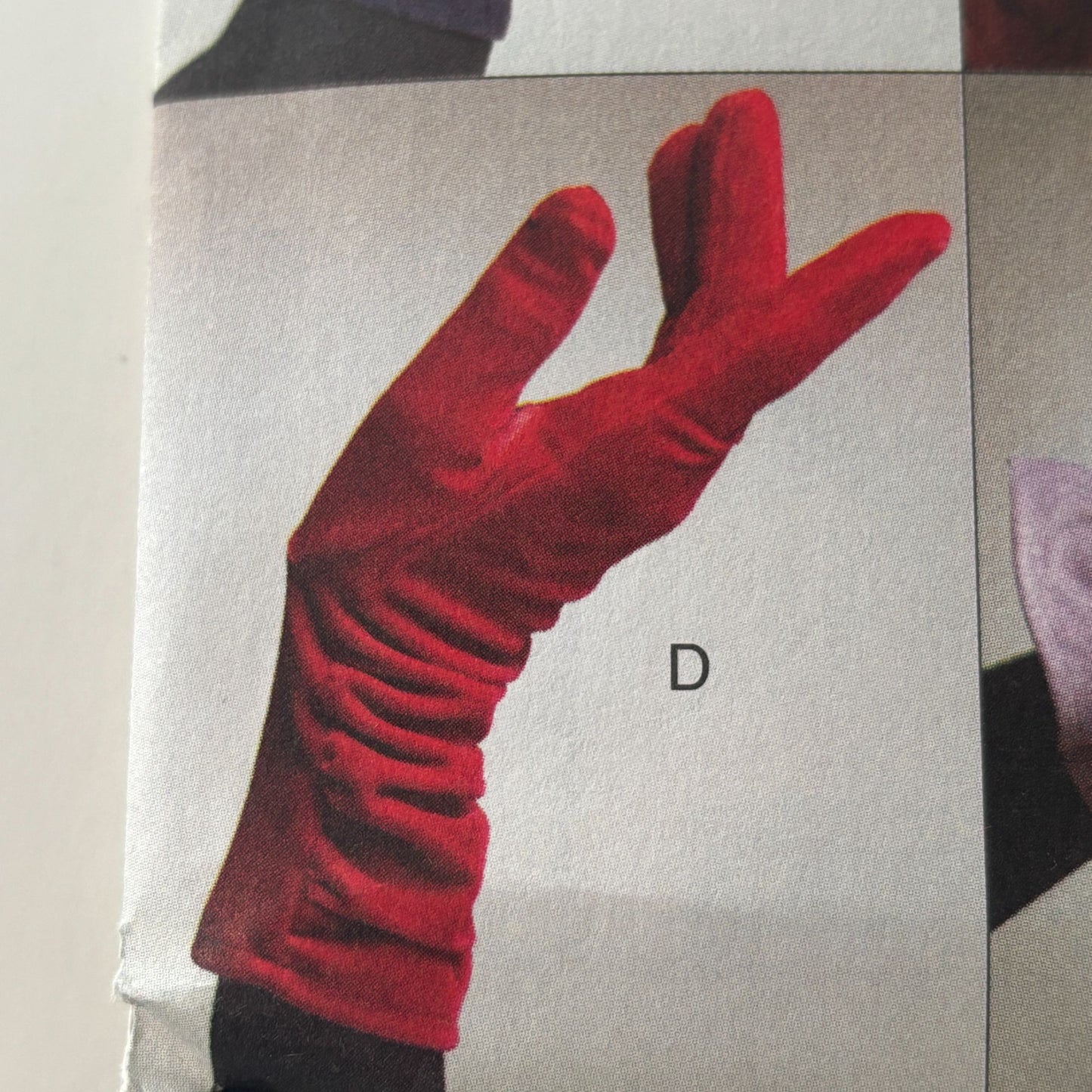 Vogue Sewing Pattern V8311 Stretch Gloves S M L Driving Winter Accessories UC
